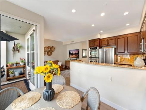 6251  Surfpoint Cir  , Huntington Beach, CA