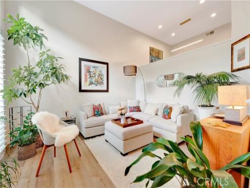 6251  Surfpoint Cir  , Huntington Beach, CA