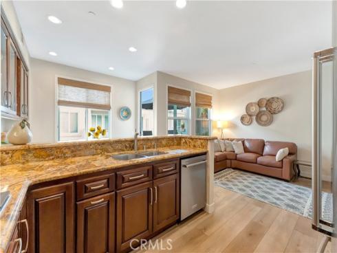 6251  Surfpoint Cir  , Huntington Beach, CA