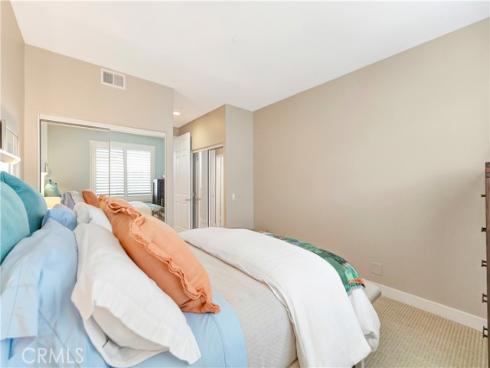 6251  Surfpoint Cir  , Huntington Beach, CA