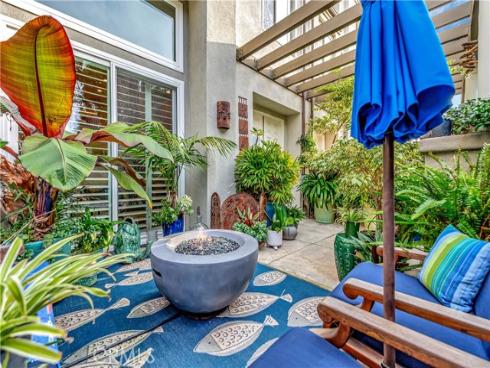 6251  Surfpoint Cir  , Huntington Beach, CA