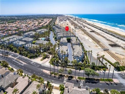 6251  Surfpoint Cir  , Huntington Beach, CA