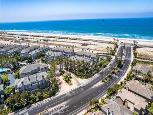 6251  Surfpoint Cir  , Huntington Beach, CA