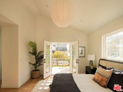 215  Portland   Avenue, Huntington Beach, CA