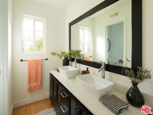 215  Portland   Avenue, Huntington Beach, CA