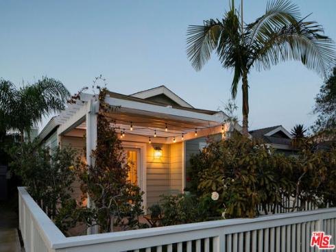 215  Portland   Avenue, Huntington Beach, CA