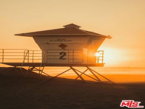 215  Portland   Avenue, Huntington Beach, CA