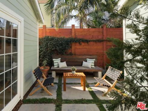 215  Portland   Avenue, Huntington Beach, CA