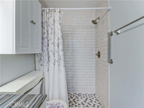 8566  Sierra  911-C , Huntington Beach, CA