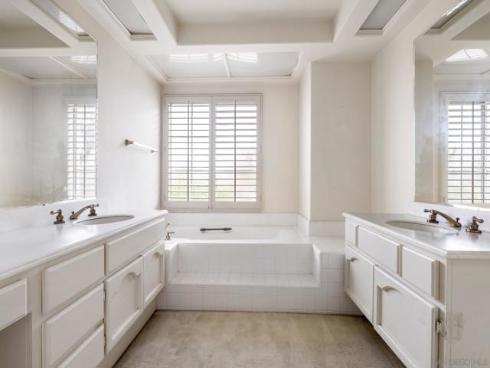 19302  Sawgrass Ln  , Huntington Beach, CA