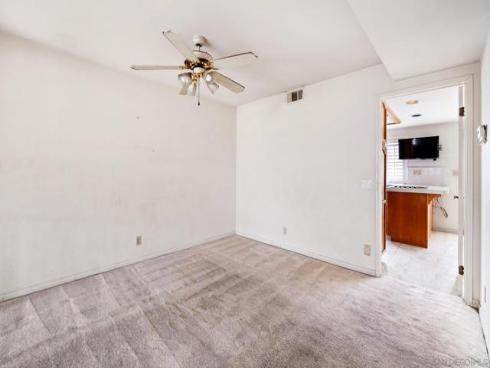 19302  Sawgrass Ln  , Huntington Beach, CA