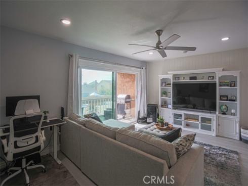 6600  Warner  102  Avenue, Huntington Beach, CA