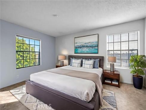 16125 Warmington 12 Lane, Huntington Beach, CA