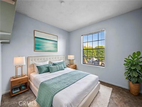 16125 Warmington 12 Lane, Huntington Beach, CA