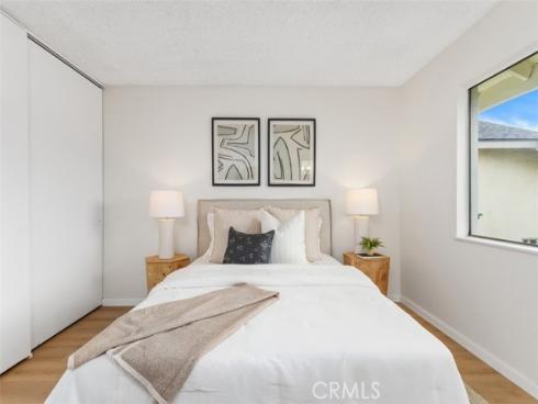 5681 Mangrum , Huntington Beach, CA