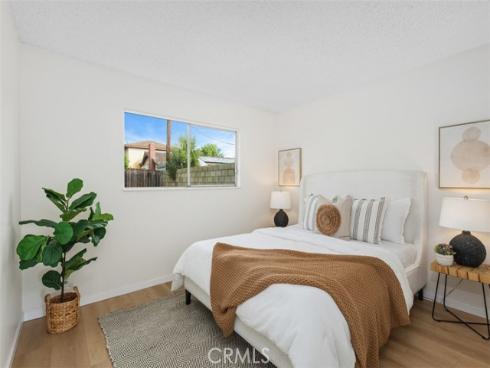 5681 Mangrum , Huntington Beach, CA