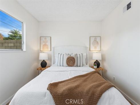 5681 Mangrum , Huntington Beach, CA