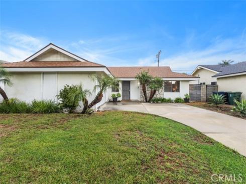 5681 Mangrum , Huntington Beach, CA