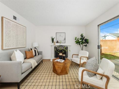 5681 Mangrum , Huntington Beach, CA