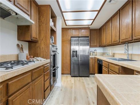 16255 Pacific 106 Circle, Huntington Beach, CA