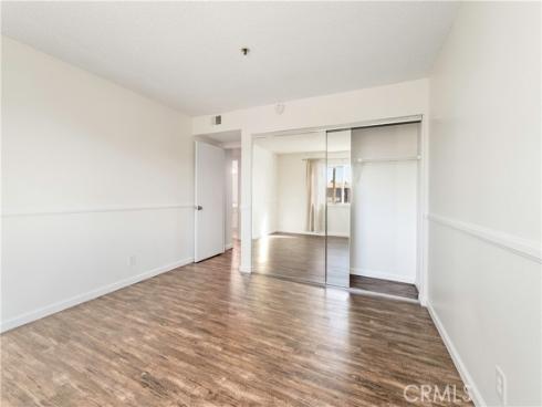 16255 Pacific 106 Circle, Huntington Beach, CA