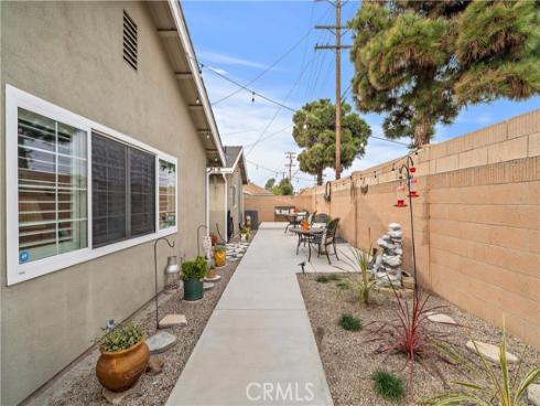 17612  Wrightwood   Lane, Huntington Beach, CA