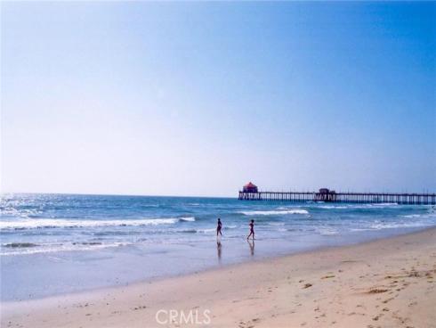 17612  Wrightwood   Lane, Huntington Beach, CA