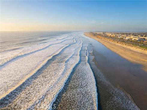 17172  Berlin   Lane, Huntington Beach, CA