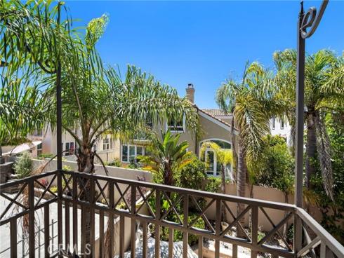 19025 Bayhill Lane, Huntington Beach, CA