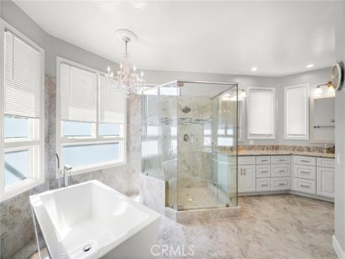 19025 Bayhill Lane, Huntington Beach, CA