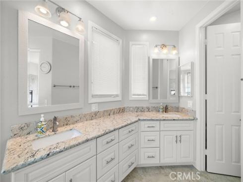 19025 Bayhill Lane, Huntington Beach, CA