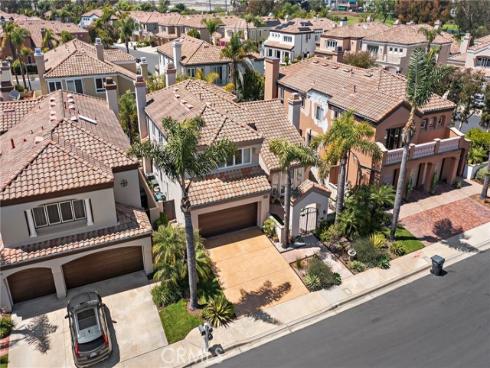 19025 Bayhill Lane, Huntington Beach, CA