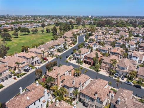 19025 Bayhill Lane, Huntington Beach, CA