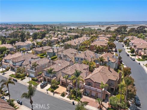 19025 Bayhill Lane, Huntington Beach, CA