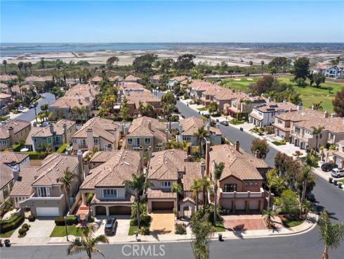 19025 Bayhill Lane, Huntington Beach, CA