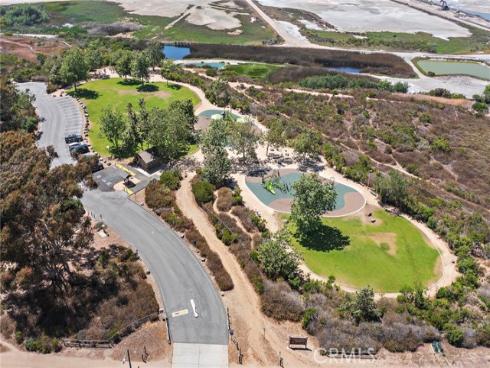 19025 Bayhill Lane, Huntington Beach, CA