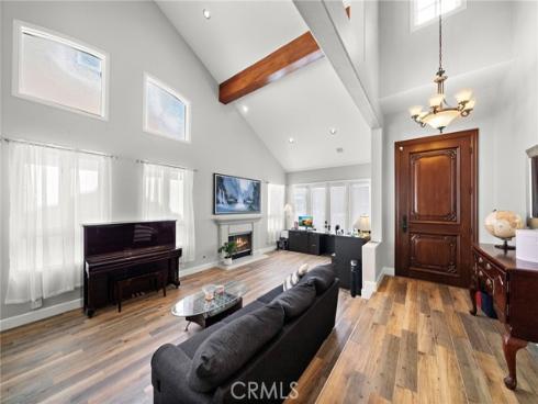 19025 Bayhill Lane, Huntington Beach, CA