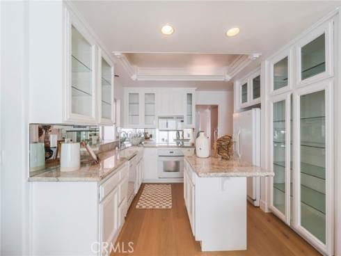 118  8th  , Huntington Beach, CA