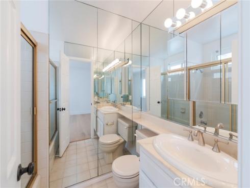 118  8th  , Huntington Beach, CA