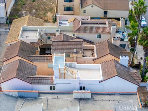 118  8th  , Huntington Beach, CA