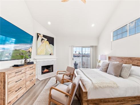 423  18th   Street, Huntington Beach, CA