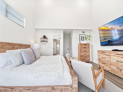 423  18th   Street, Huntington Beach, CA