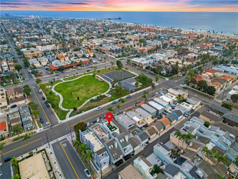 423  18th   Street, Huntington Beach, CA