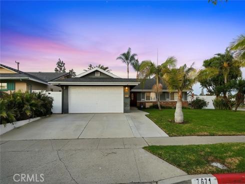 7671  Juliette Low Drive  , Huntington Beach, CA