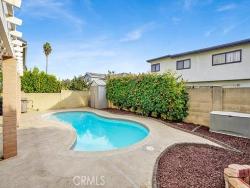 8142  Wadebridge  , Huntington Beach, CA