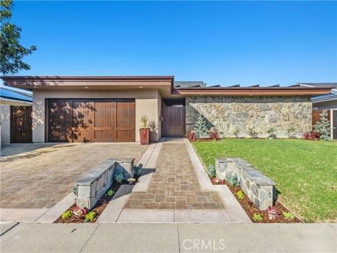 16931  Roundhill  , Huntington Beach, CA