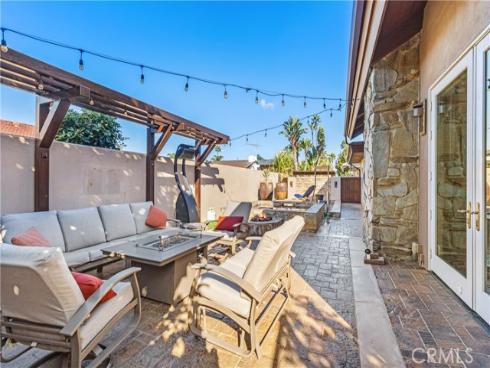 16931  Roundhill  , Huntington Beach, CA
