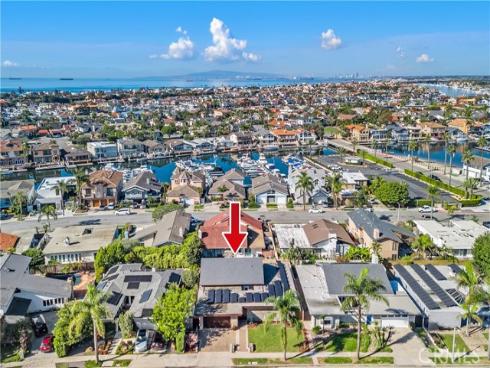 16931  Roundhill  , Huntington Beach, CA