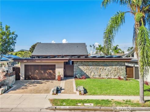 16931  Roundhill  , Huntington Beach, CA
