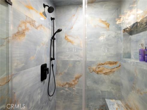 7401  Seabluff  102 , Huntington Beach, CA